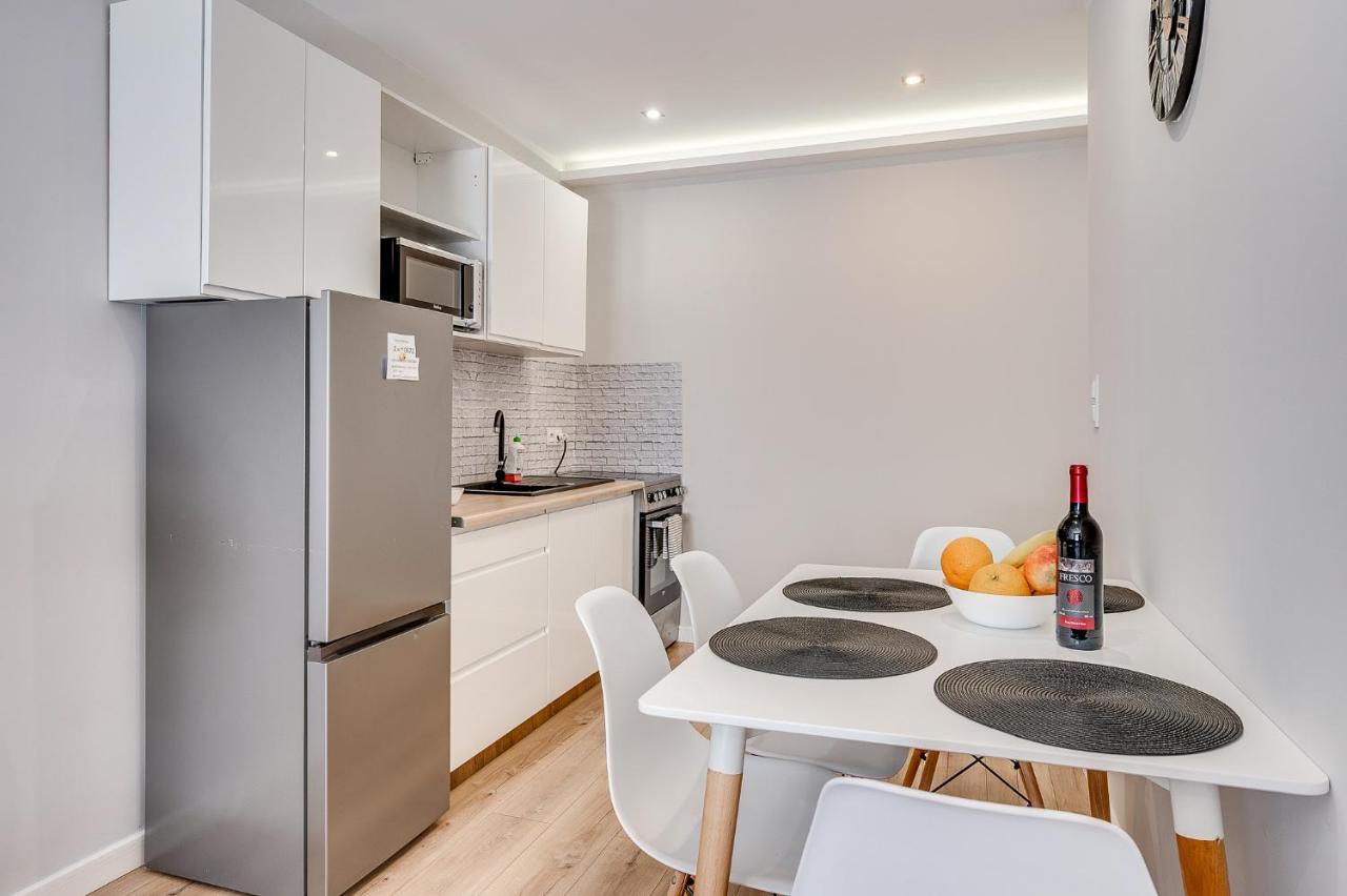 Central Platinum Apartments 15 雷布尼克 外观 照片