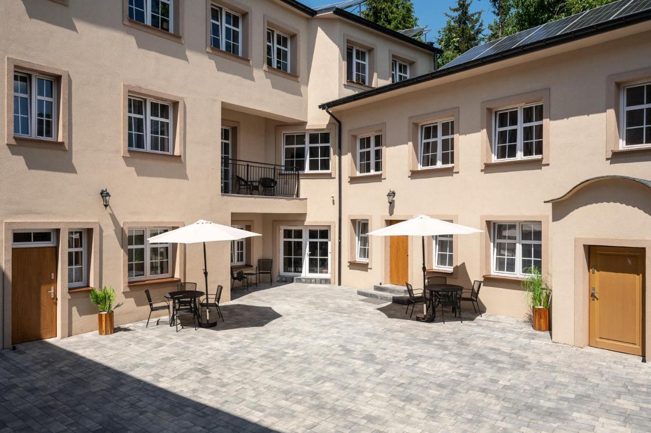 Central Platinum Apartments 15 雷布尼克 外观 照片